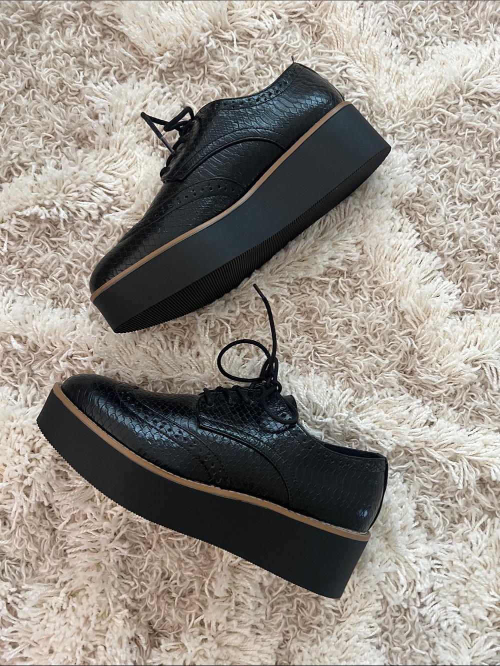 Madden Girl Black Platform Wingtip Loafers